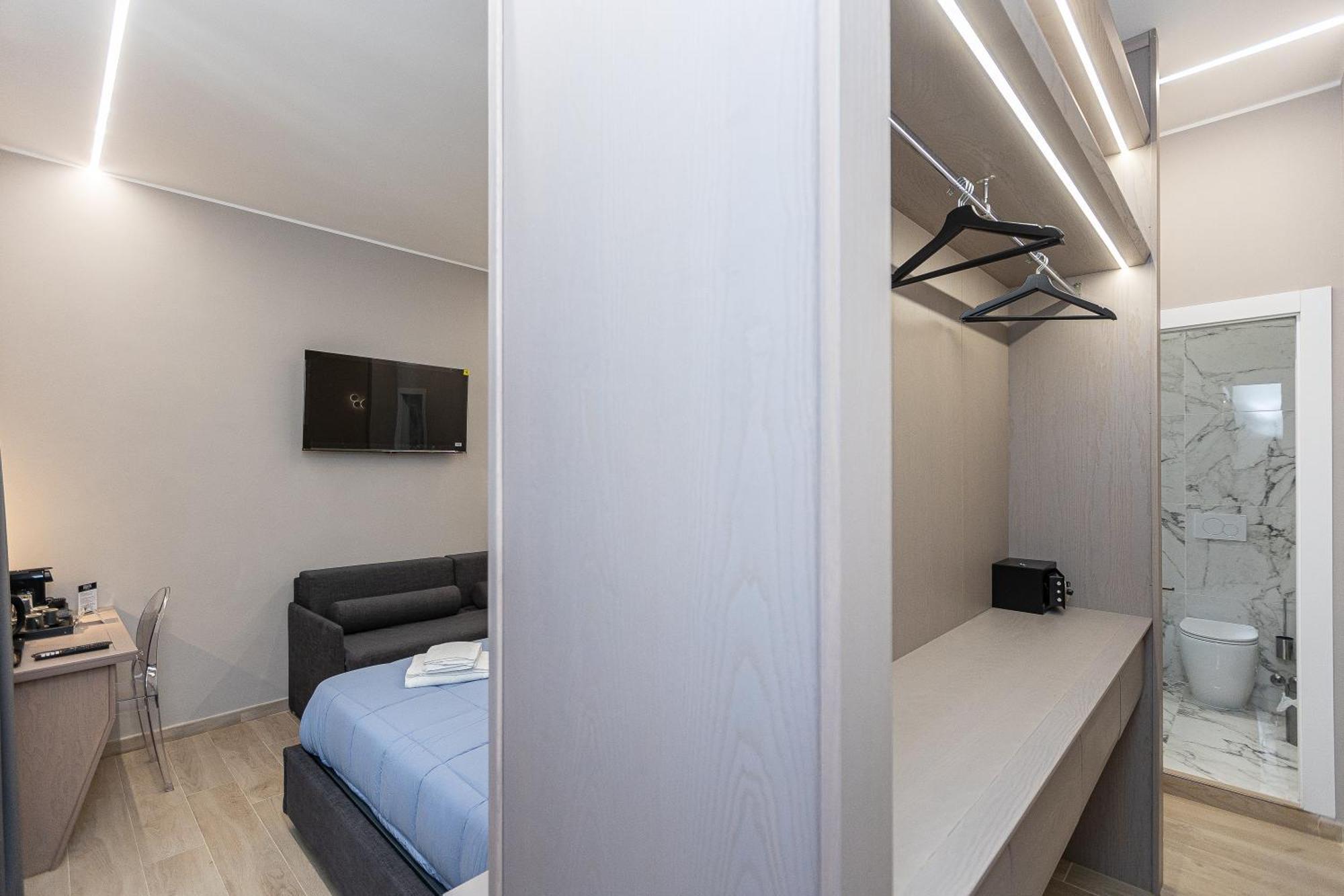 Iron Luxury Rooms Rome Bagian luar foto